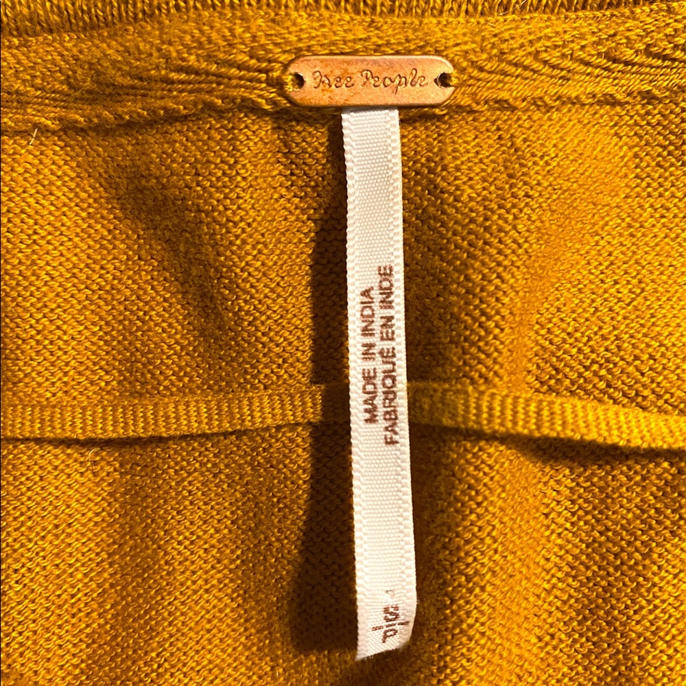 Free People Yellow Light Magic Henley Blouse Sz Small - Picture 9 of 9
